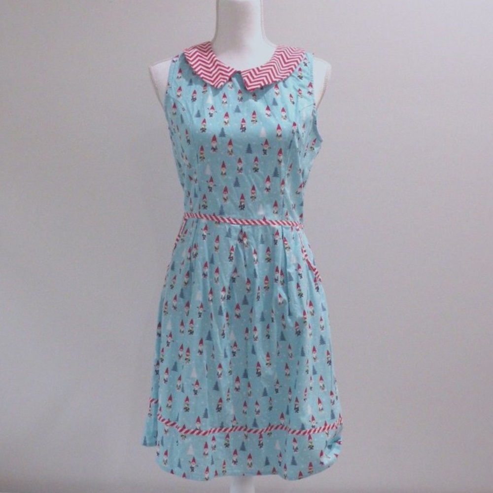 Rare retrolicious winter Christmas gnome dress 4X pockets